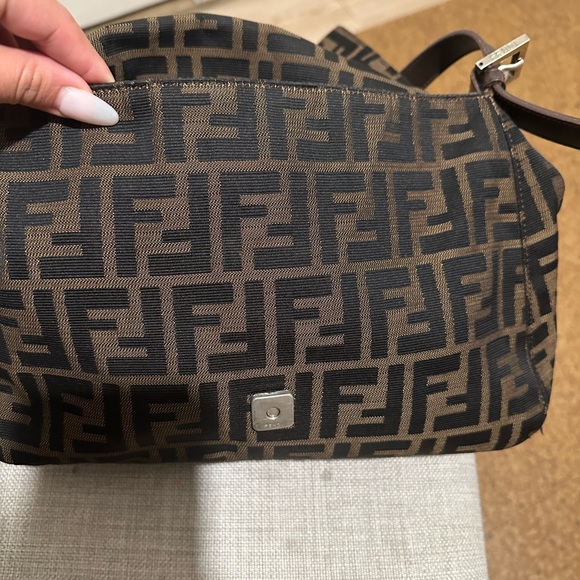 Fendi Zucca Mama Baguette Tabacco - Picture 13 of 15